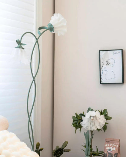 Calla Flower-Inspired Floor Lamp with Glow