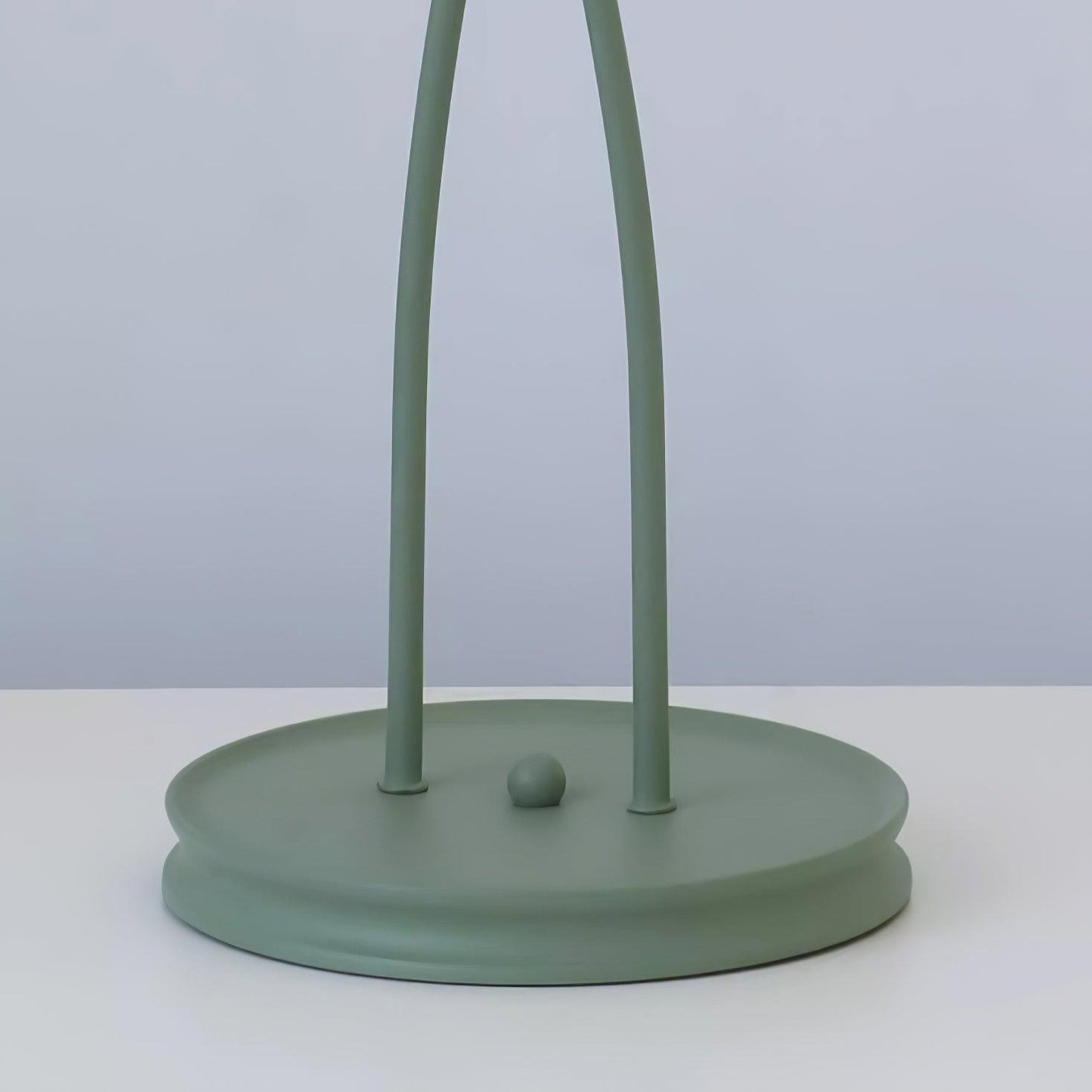 Calla Flower-Inspired Floor Lamp with Glow