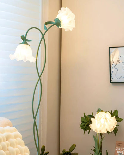 Calla Flower-Inspired Floor Lamp with Glow