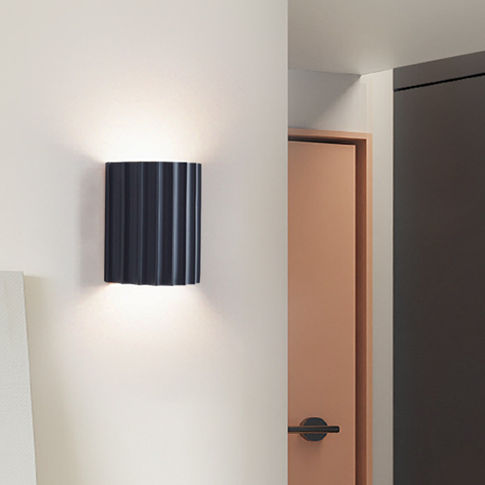 Modern Semi-Circle Resin Wall Sconce Light