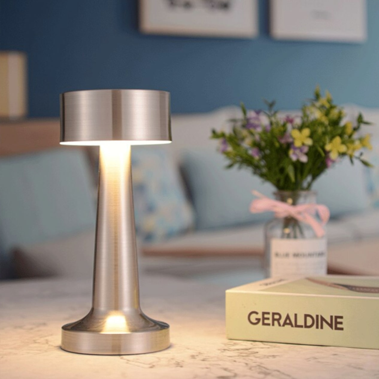 Dimmable LED Restaurant Bar Table Lamp Rechargeable