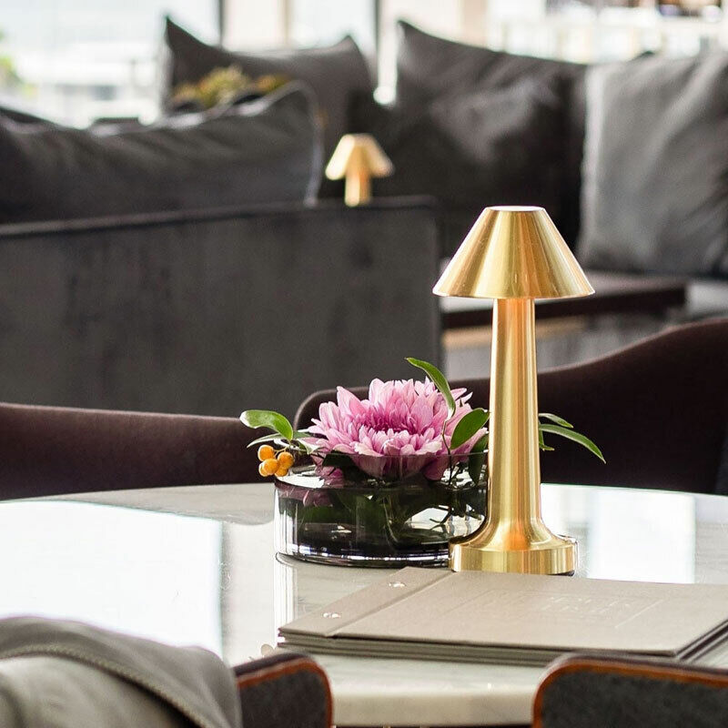 Dimmable LED Restaurant Bar Table Lamp Rechargeable