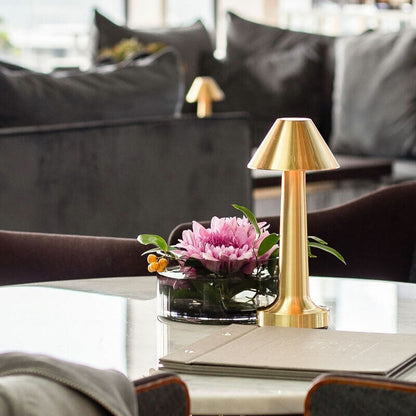 Dimmable LED Restaurant Bar Table Lamp Rechargeable