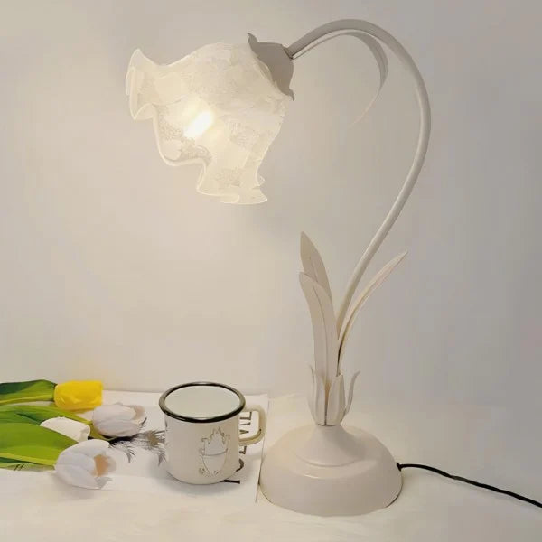 Vintage Adjustable Flower Table Lamp Metal Design