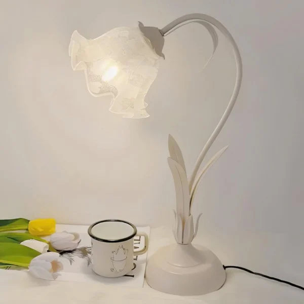 Vintage Adjustable Flower Table Lamp Metal Design
